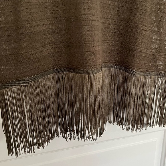 H&M Olive Fringe Crop Tank - Picture 3 of 4